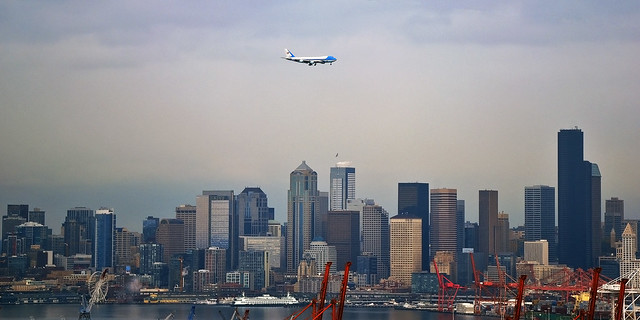 Air Force One over seattle 8502