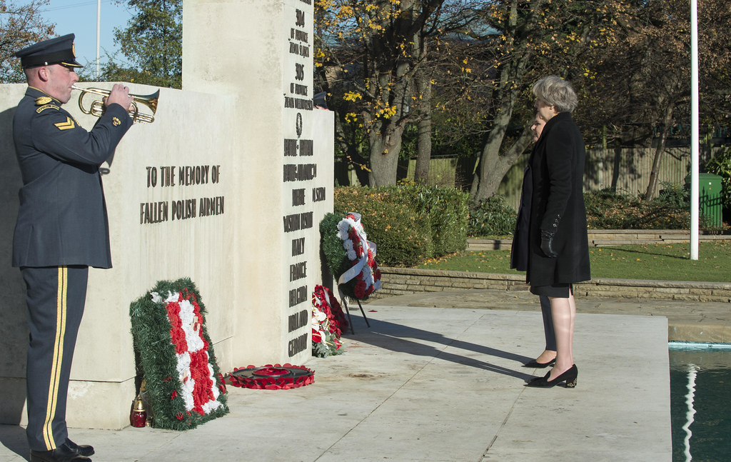 PM and Polish PM lay wreaths at Polish Air Force Memorial