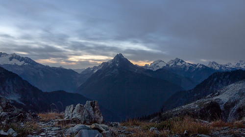 El Dorado by oruwu, trip morning sunlight snow fall sunrise dawn washington hiking peak backpacking wilderness northcasc