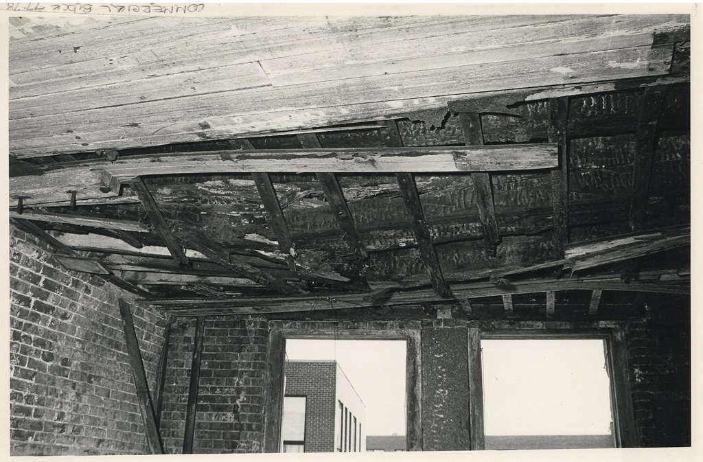 Comm Block Building Commercial Block building, interior dilapidation | Title: Co… | Flickr