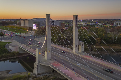 bridge sunset laneavenuebridge traffic olentangyriver osu drone inspire1pro ohio