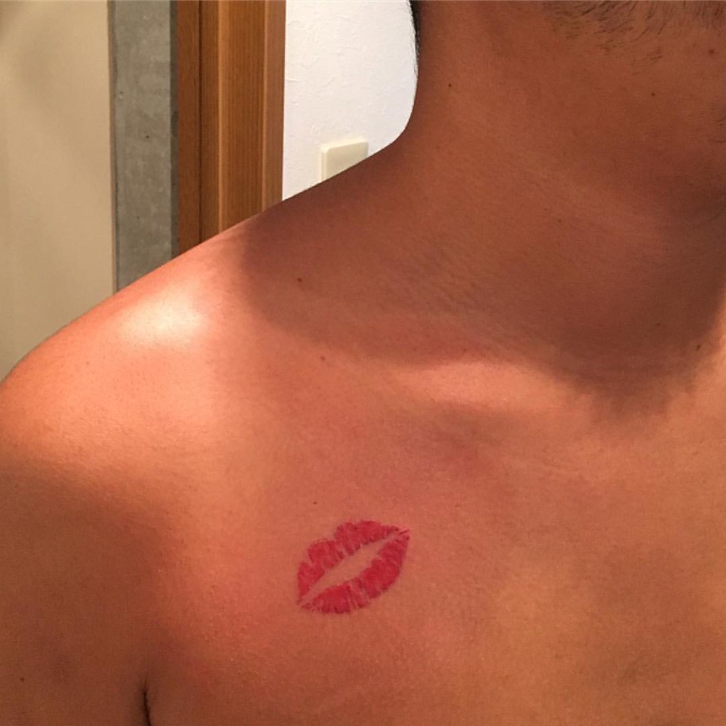 Kiss👄lipstick mark tattoo #kiss #kissmark💋 #kisstattoo #… | Flickr