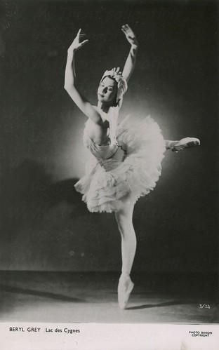 Beryl Grey: | 1954 - as the white swan in Swan Lake. [Dame] … | Flickr