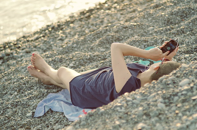 Beach candid 1: Me, Myphone and I
