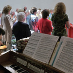 Doris begleitet an der Orgel den Chor der Banater Schwaben Karlsruhe beim Billeder Heimattag 2011. Sie hat Musik studiert und danach, sozusagen als 2. Standbein, Wirtschaft.