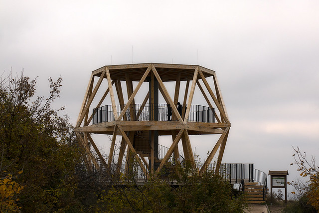 Hármashatár-hegy watchtower