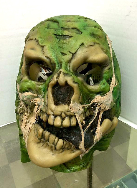 1989 Don Post Diehard Rubber Monster Mask