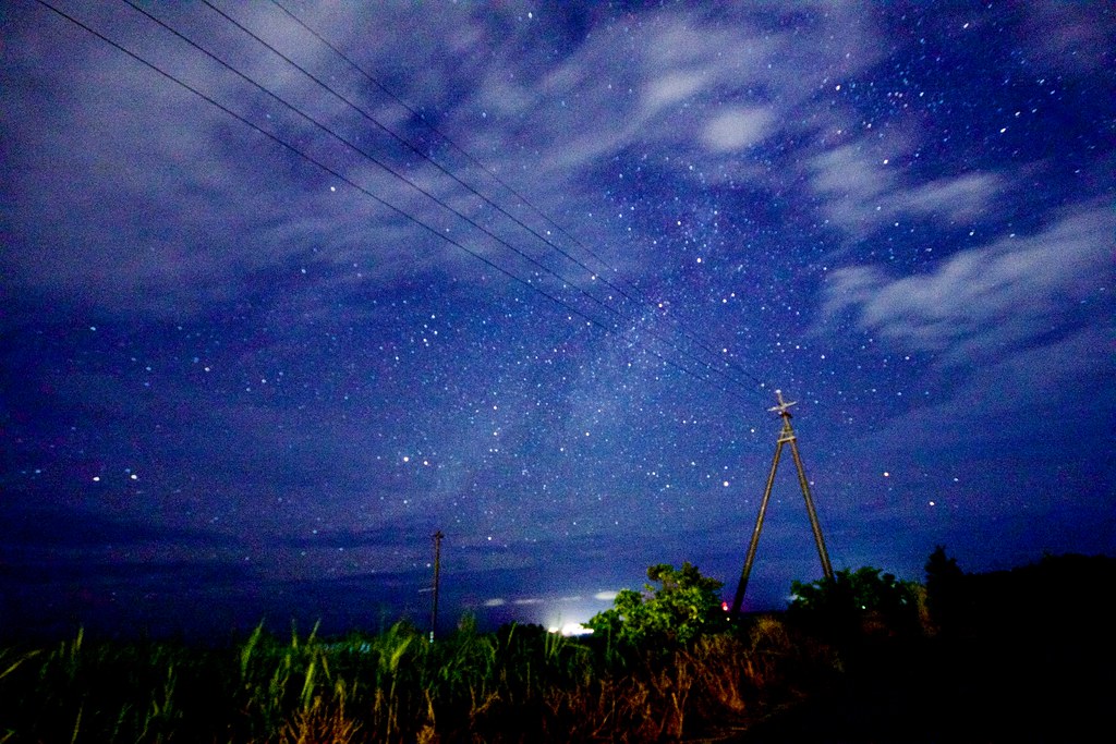 宮古島ゆにの浜近くから かすかに天の川銀河 高画質版 Vanda2 Flickr