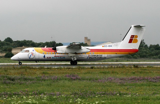 Air Nostrum DHC Dash8-300 EC-IDK Palma
