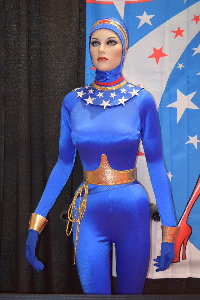 Mannequin dressed in Wonder Woman's swimsuit (from the TV …
