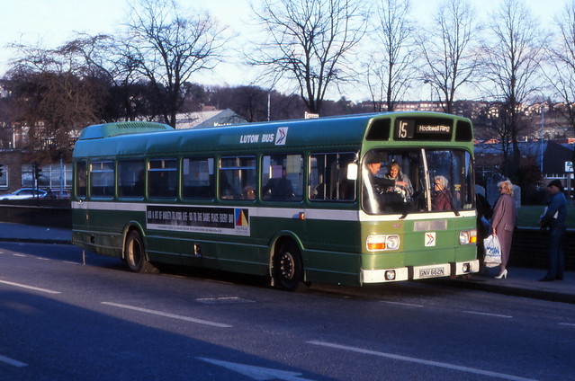 Luton and District GNV662N