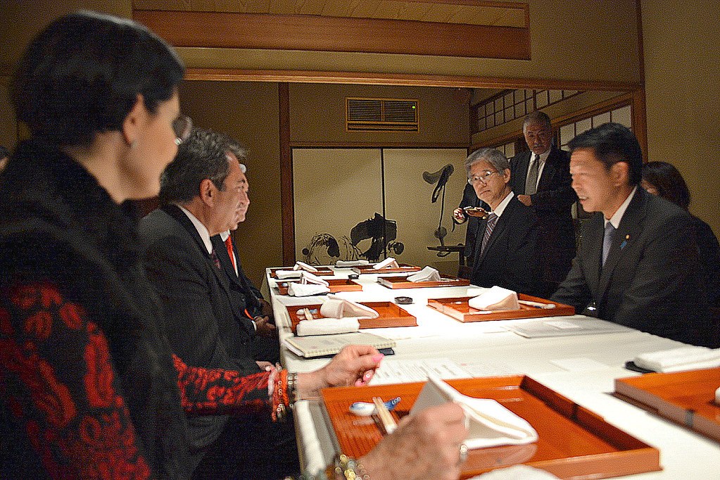 Día 1 Gira Japón 2015 - El Gobernador del Estado, Carlos Loz… - Flickr