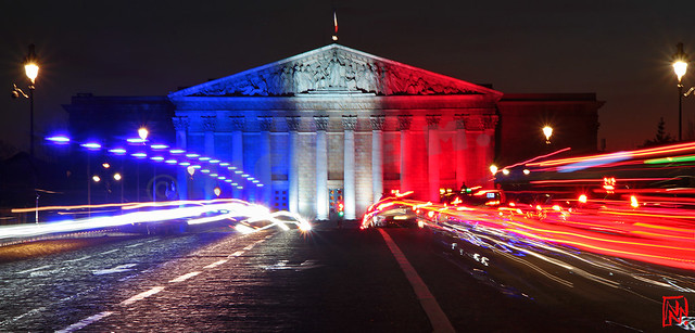 L'assemblée Nationale aux couleurs de la France
