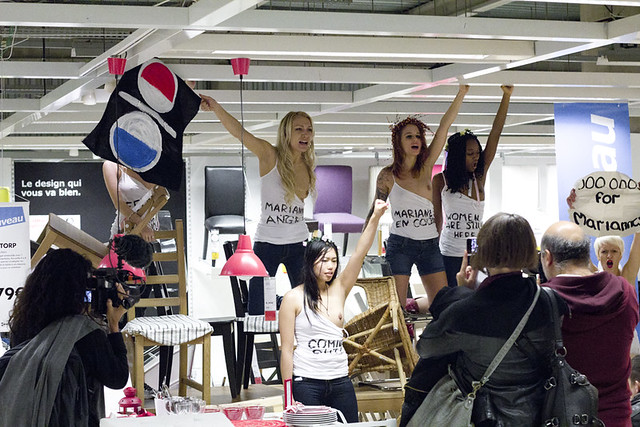FEMEN_-_IKEA-4