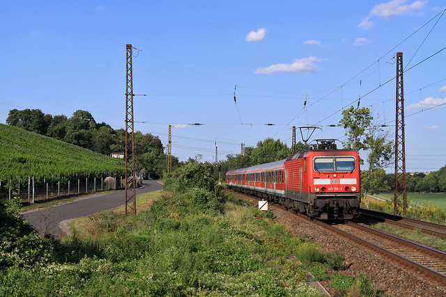 143 178   ( DB Regio )