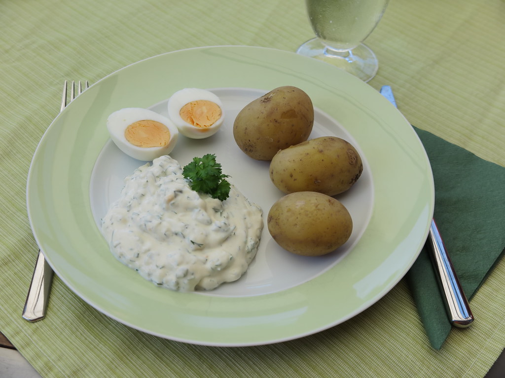 Grüne Soße mit Eiern zu Pellkartoffeln | Gourmandise | Flickr