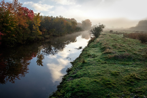 fujixe2 cornwallisriver novascotia canada cans2s 2016 fall autumn river water calm reflection leaves color colour changing mist fog morning sunrise grass green bank clouds