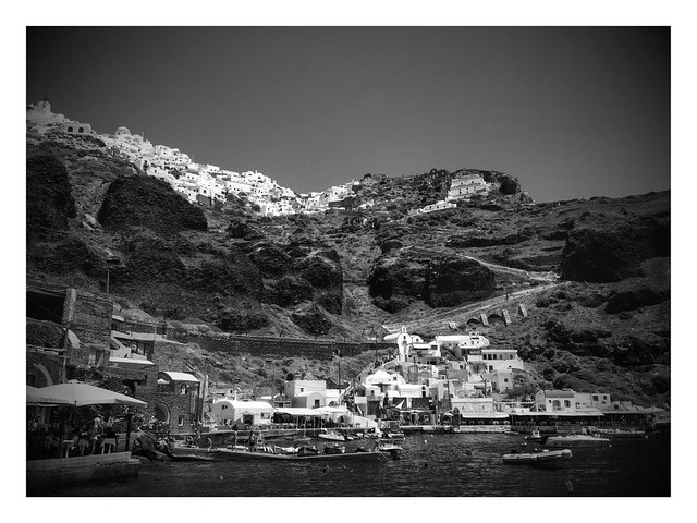 Oia sett fra vannkanten ved Santorini