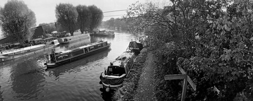 Springfield Marina, River Lea, Upper Clapton | by Mike Seaborne