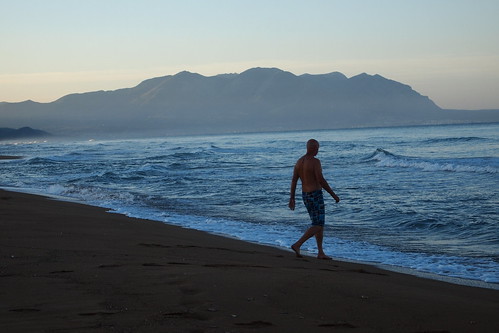 KP, Tholo beach at sunrise