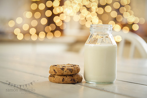 Cookies & milk | by Ramón Antiñolo