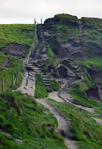 A Traumatic Climb up the Cliffs of Moher in Ireland