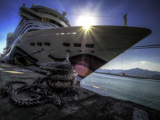 Cruise ship (AIDAstella)