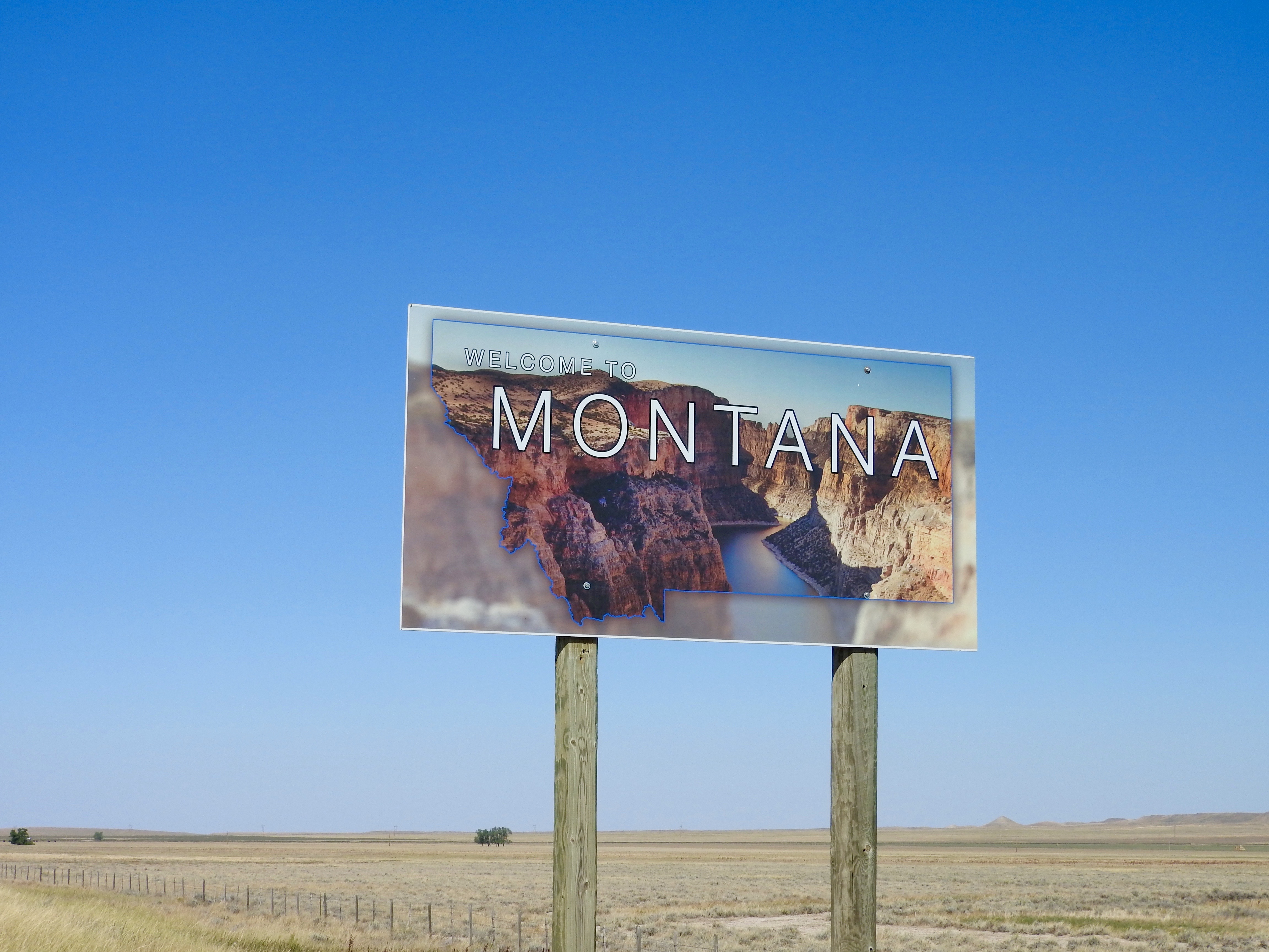Crossing into Montana from Wyoming on the road to Alzada