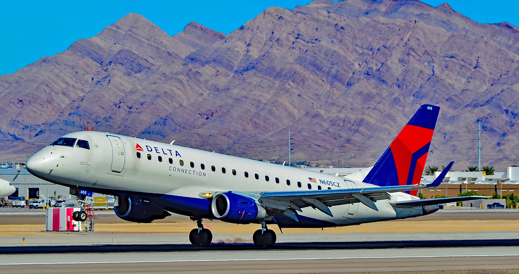 N605CZ, Embraer EMB-175 LR
