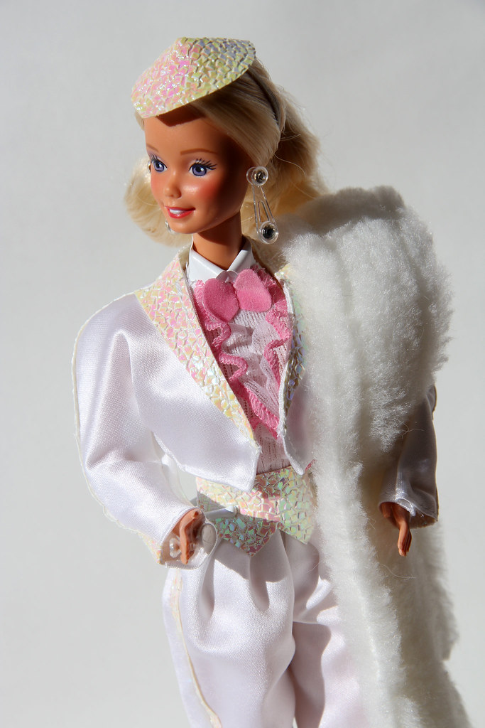 Vintage 1983 Barbie Designer Collection Bedtime Beauty 7081 