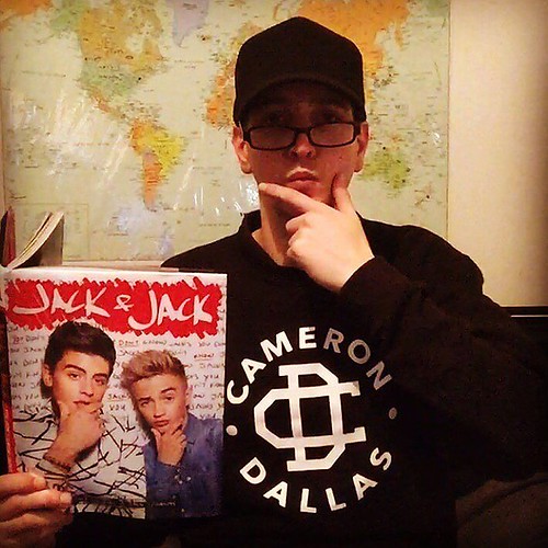 Tonight's influential readings is by 👉 @jackandjack @jackj @jackgilinsky 👉 Twitter: @LeeWestwick 👉 Musically - Lee Westwick 👉 YouTube - Lee Westwick 👉 LeeWestwick.com I am 🙏 blessed to have | by leewestwick1