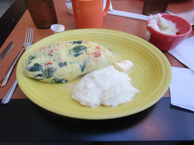 Spinach and Feta Omelet, and grits
