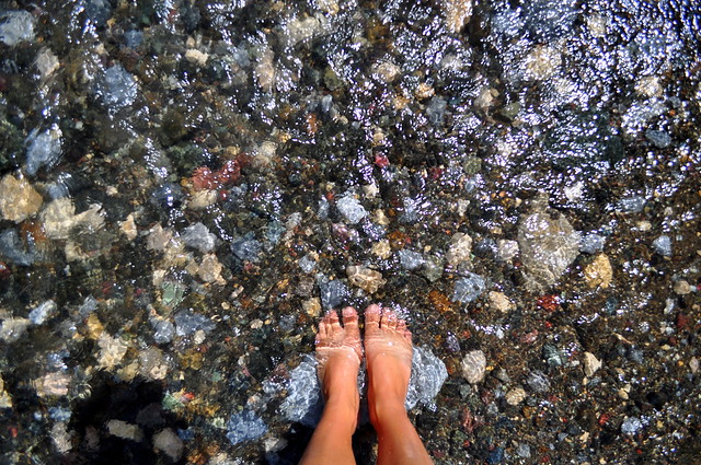 feet in the wadi