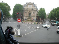 Eeyore @ Fontaine Saint-Michel, Place Saint-Michel, Paris, France
