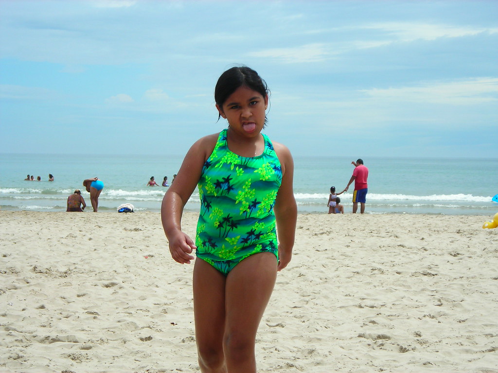 Chubby Girl 2 Mexican In Tampico Beach July 0. Reven.