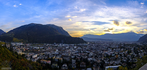 Bolzano by Matthias Egger, Veduta di Bolzano dalla Passeggiata St.Osvaldobolzano bozen landscape fuji xt2 panorama passeggiata 