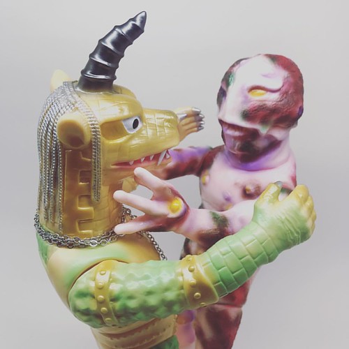 #妖獣ライゴン #ジャイアントロボ  #TVシリーズ   #SoftVinyl #sofubi #ソフビ #膠品 #搪膠  #sofvitokyo #シカルナ工房 #siccaluna #siccalunakoubou #スペル星人 #サラマ #サラマＳＰ　#一点物 | by 狂人日本玩具屋