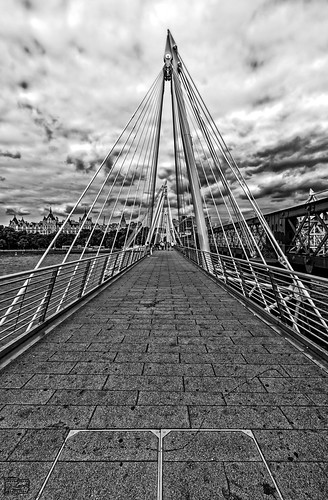 dlorente nikon nubes río perspective paseando puente bw bn bridges london