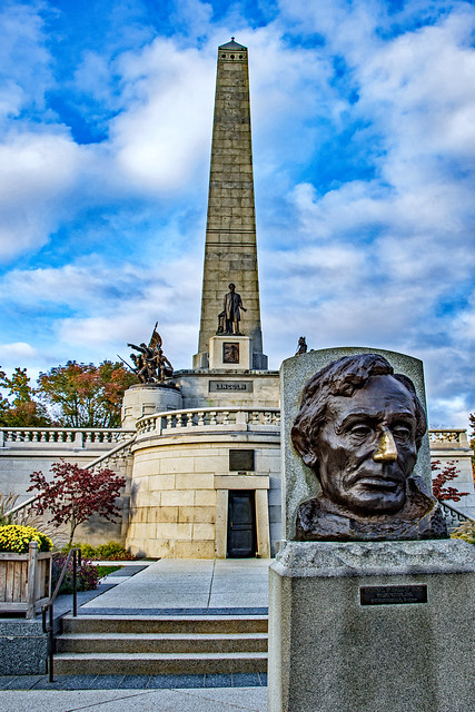 Lincoln Tomb, Oak Ridge Cemetery, Springfield, Illinois (2)