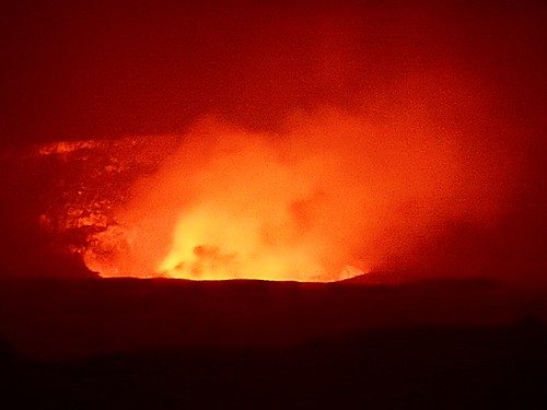 Kilaluea crater in eruption- Hawaii volcanoes national park by pacoalfonso, park usa night island hawaii lava big national crater caldera volcanoes eruption active pacoalfonso