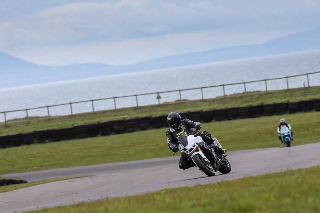 Pro Am Racing Anglesey 091015_4182_anglesey.jpg | 09-10-2015 Anglesey trackday phot… | Flickr