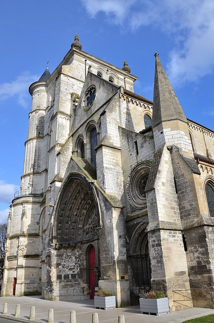 Beauvais (Oise) - Eglise Saint-Etienne - Partie occidentale romane