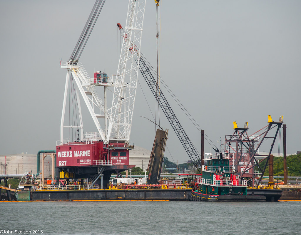 Weeks Crane working on the damaged IMTT Pier