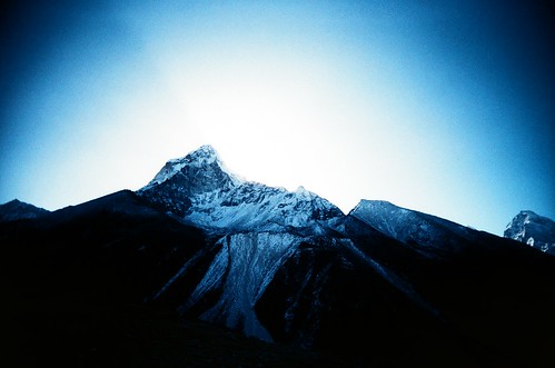 nepal crossprocessed 35mmfilm agfaprecisa100 vivitarultrawideandslim vuws