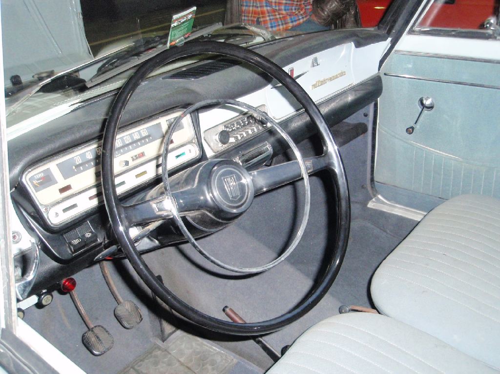 transfer Filthy approach Fiat 1300, Dashboard and interior | granada-uwe | Flickr