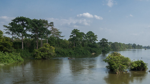 20150222-5931 by AlexInAfrica, facebook geo:lat=672763333 geo:lon=542891000 geotagged sinfra marahoué côtedivoire ci