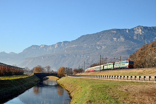 rail railway bahn rapido treno dolomiti ferrovia mercatini 2015 e656 caimano e646 brennerbahn e656001 paolobrocchetti