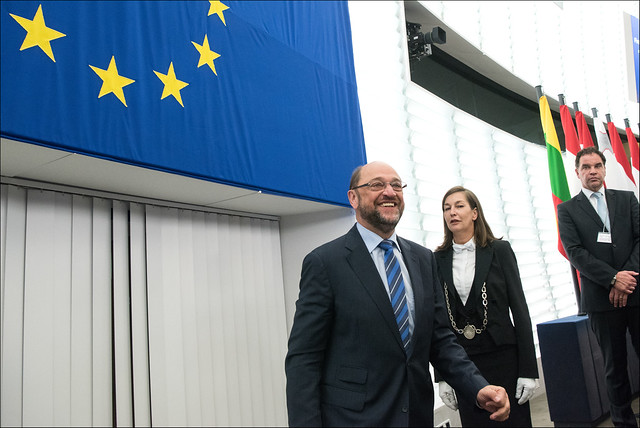 Opening: President Schulz urges MEPs to abide by “mutual respect” rule