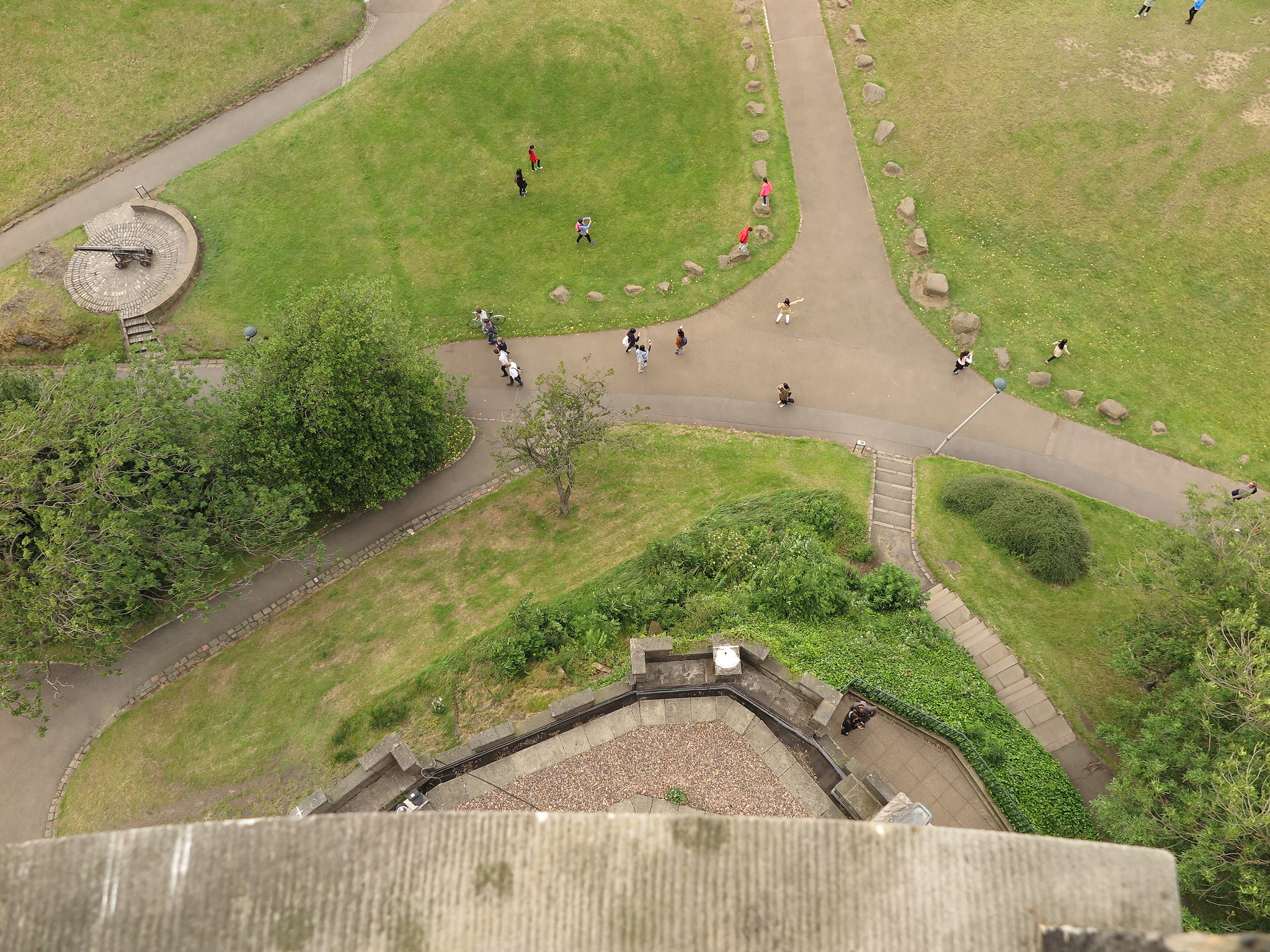 {Day 1} (Edinburgh)
