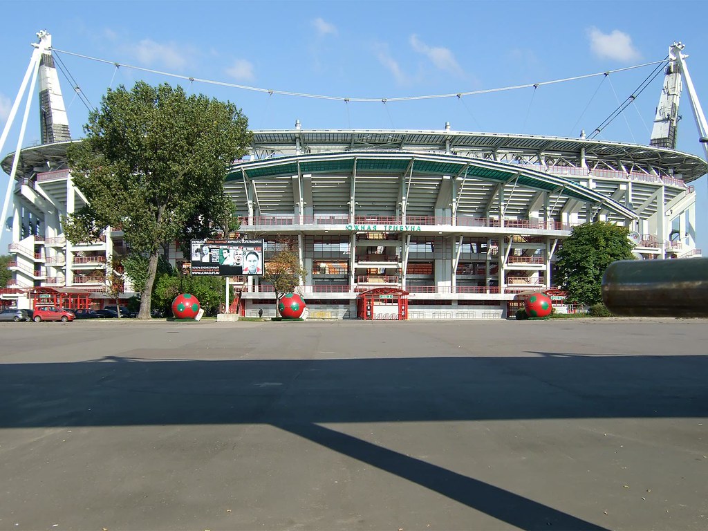 Стадион локомотив в москве
